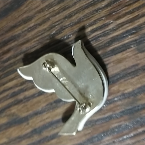 Vintage pearl white dove Liz Claiborne pin - Picture 2 of 2